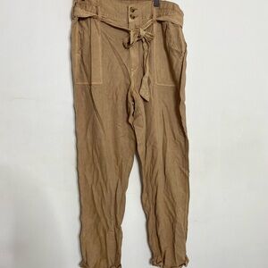 American Eagle Outfitters Womens Tan Chinos/ Ankle Pants with Belt